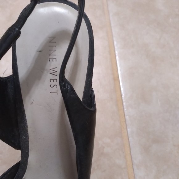 NINE WEST BLACK HEELS - Picture 3 of 4